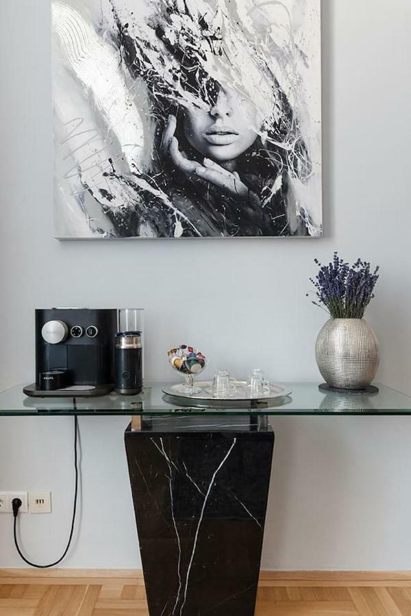 Sophies Place Yppenplatz - Imperial Lifestyle Parking Appartamento Vienna